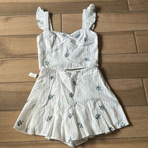 NWT Floral White Women's Shorts and Top Set